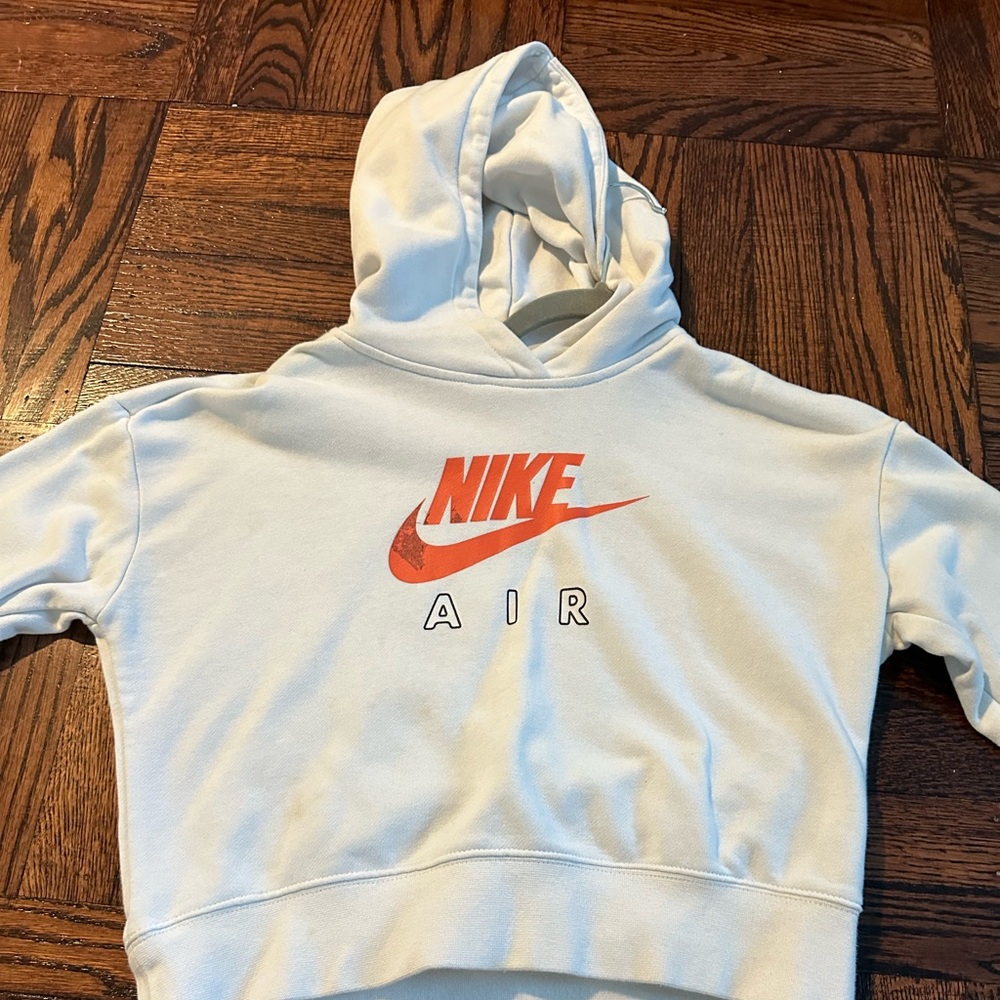 girls nike cropped hoodie